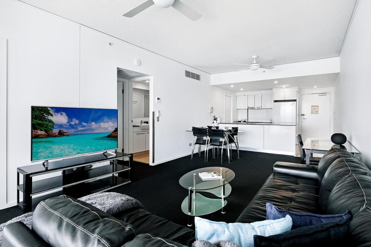 Sierra Grand Broadbeach - Self Contained & Privately Managed Apartments Gold Coast Extérieur photo