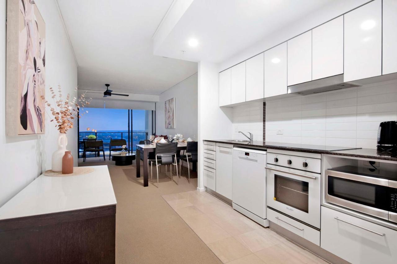 Sierra Grand Broadbeach - Self Contained & Privately Managed Apartments Gold Coast Extérieur photo