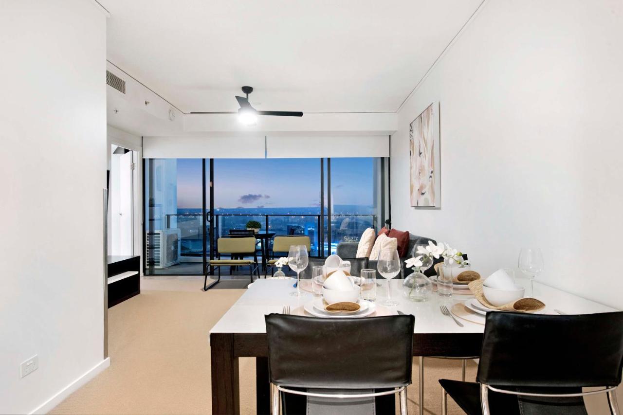 Sierra Grand Broadbeach - Self Contained & Privately Managed Apartments Gold Coast Extérieur photo