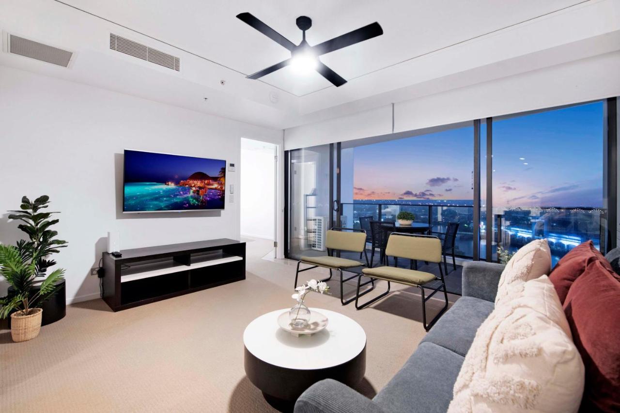 Sierra Grand Broadbeach - Self Contained & Privately Managed Apartments Gold Coast Extérieur photo