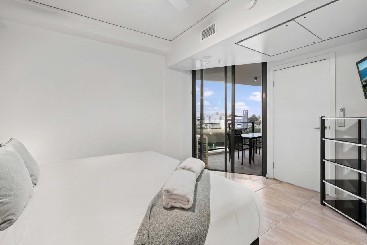Sierra Grand Broadbeach - Self Contained & Privately Managed Apartments Gold Coast Extérieur photo