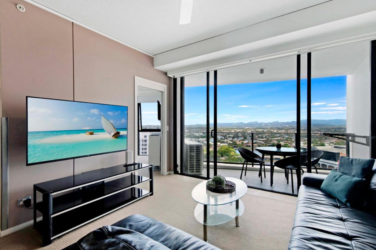 Sierra Grand Broadbeach - Self Contained & Privately Managed Apartments Gold Coast Extérieur photo