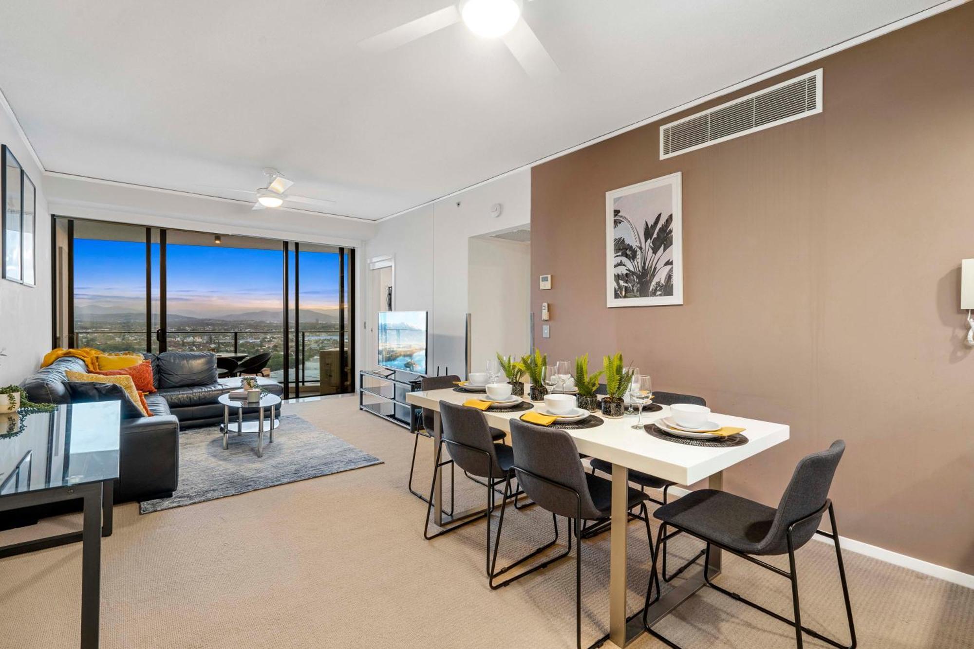 Sierra Grand Broadbeach - Self Contained & Privately Managed Apartments Gold Coast Extérieur photo